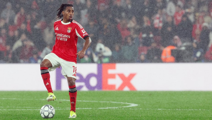 穆里尼奥三遇养老型前腰 拉法·席尔瓦引崩本菲