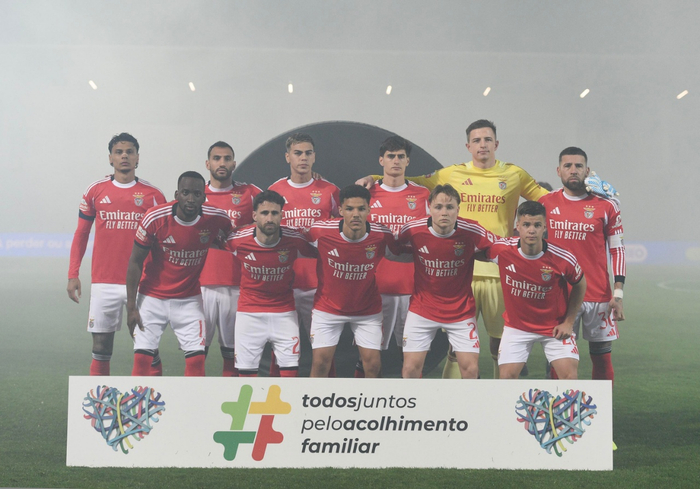 穆里尼奥三遇养老型前腰 拉法·席尔瓦引崩本菲